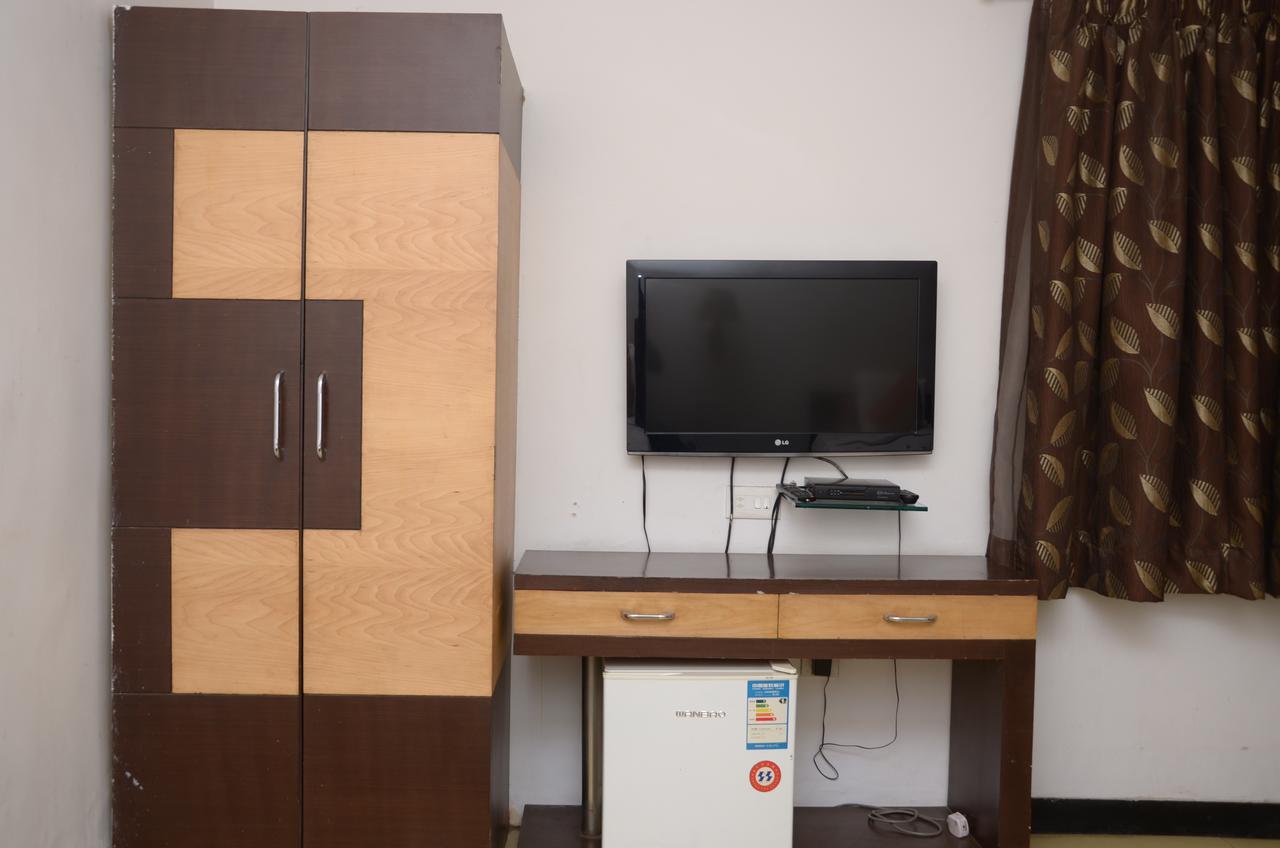 Hotel Rahul Deluxe Nagpur Eksteriør bilde